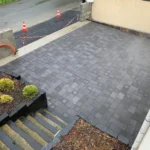 Aménagement d'une cour de maison pavée à Saint-Brieuc
