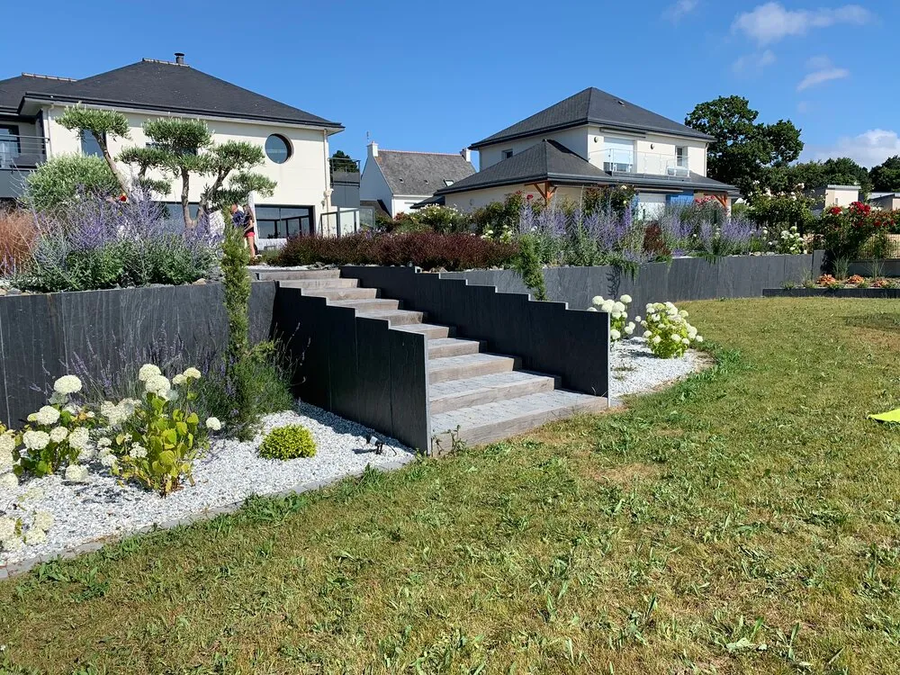 Création d'escaliers extérieur en ardoises à Pléneuf Val André