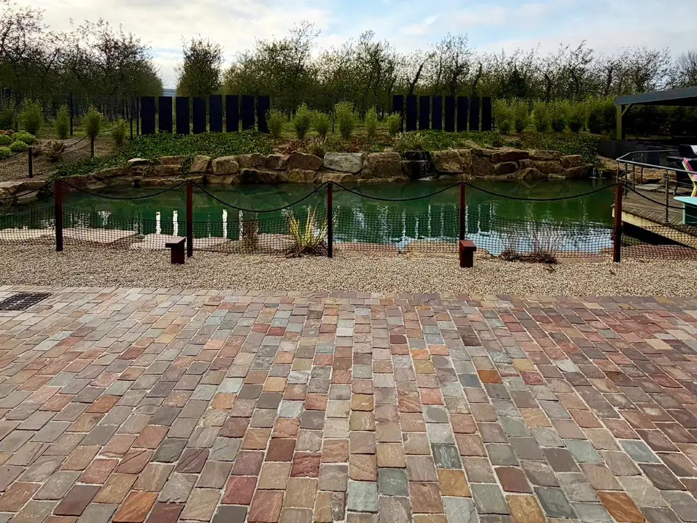 Création de pièces d'eau extérieures